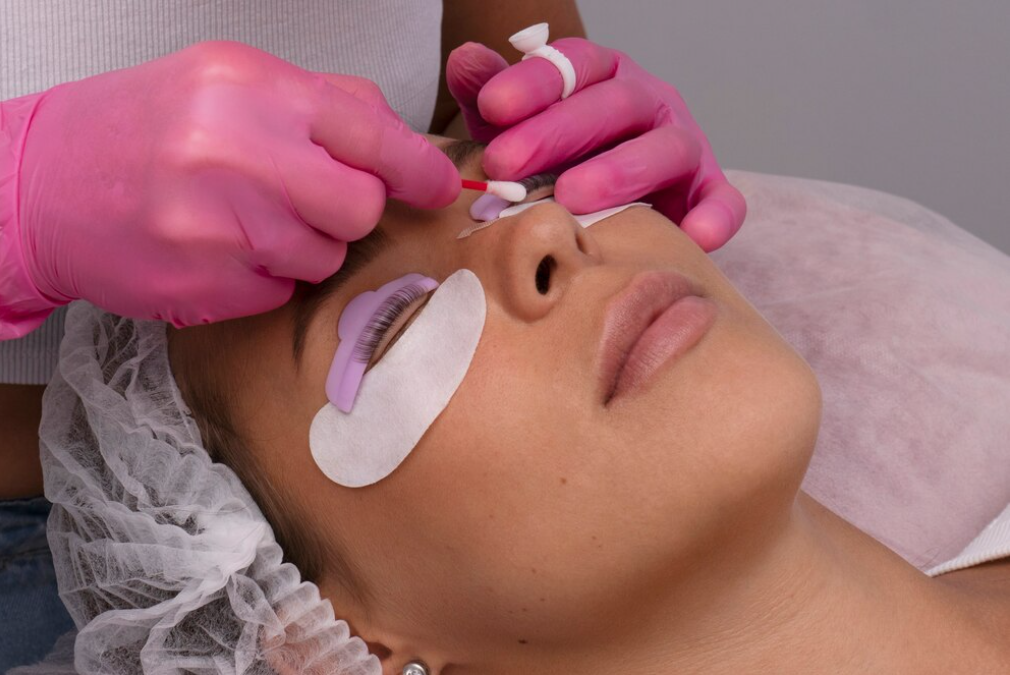 Unlocking Natural Beauty: The Art of 3D Eyebrow Microblading